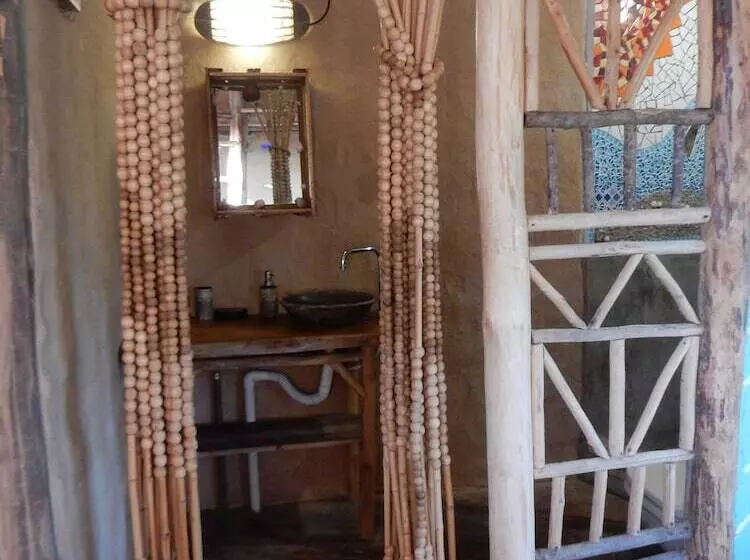 Raízes Eco Hostel
