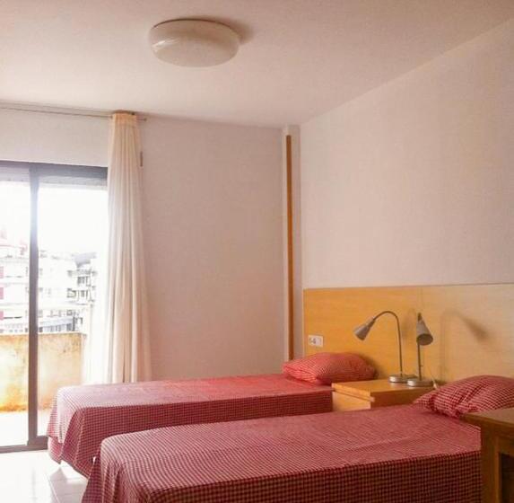 Résidencia Universitària Pare Claret   Hostel