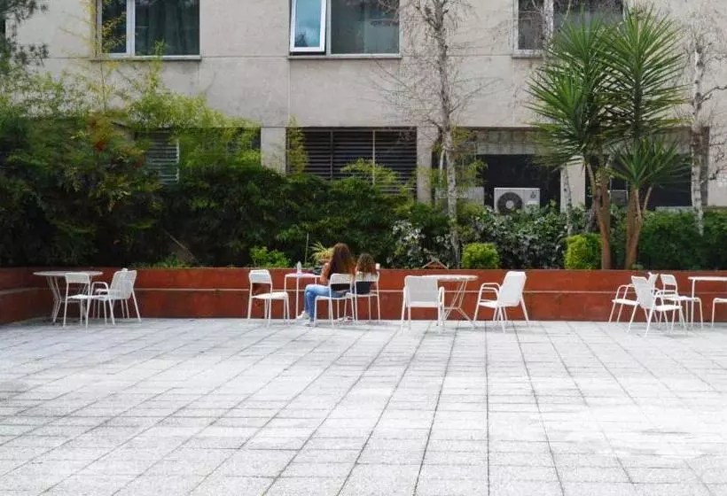 Résidencia Universitària Pare Claret   Hostel