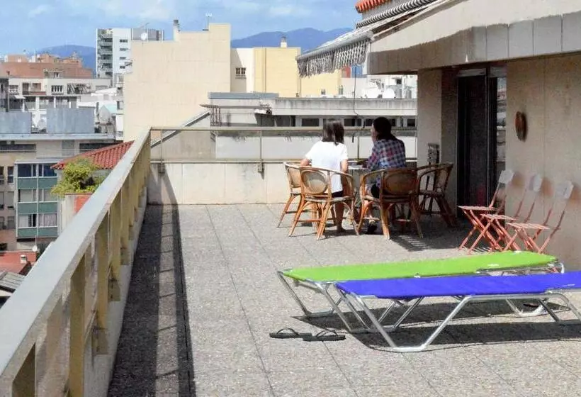 Résidencia Universitària Pare Claret   Hostel