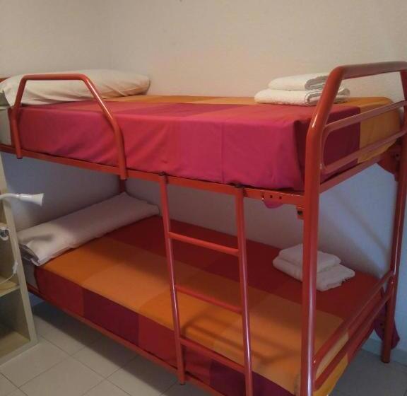 Résidencia Universitària Pare Claret   Hostel