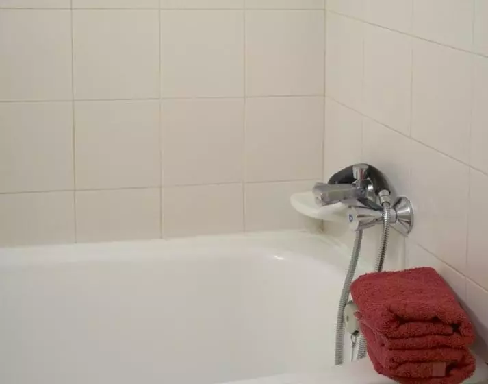 Résidencia Universitària Pare Claret   Hostel