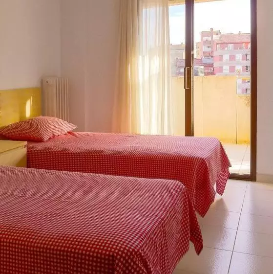 Résidencia Universitària Pare Claret   Hostel