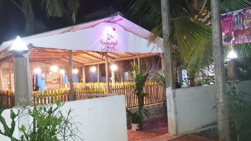 민박 Nilaveli Beach Rooms