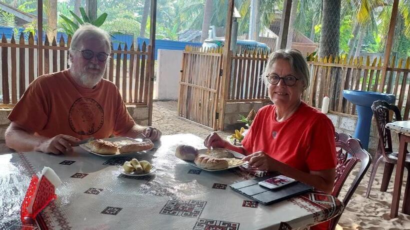 민박 Nilaveli Beach Rooms