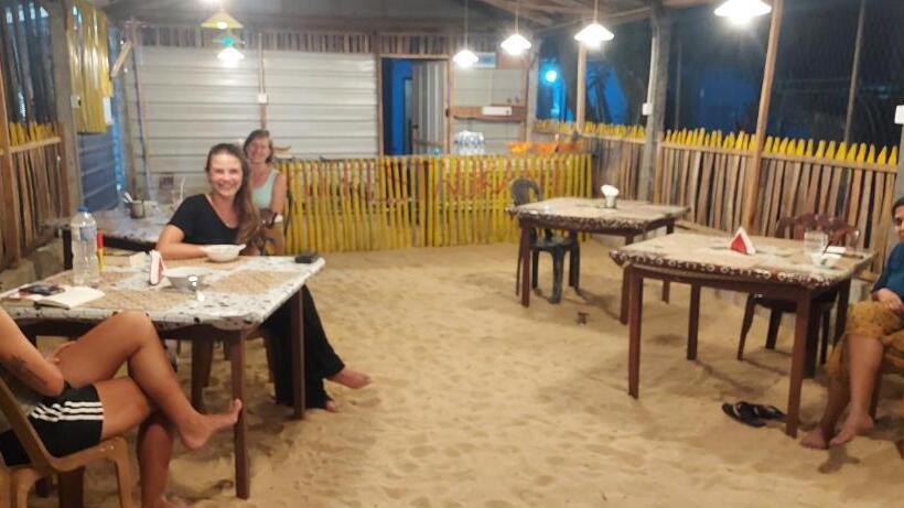 민박 Nilaveli Beach Rooms