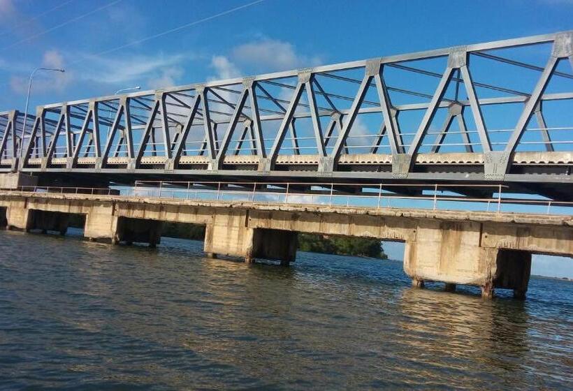 민박 Nilaveli Beach Rooms