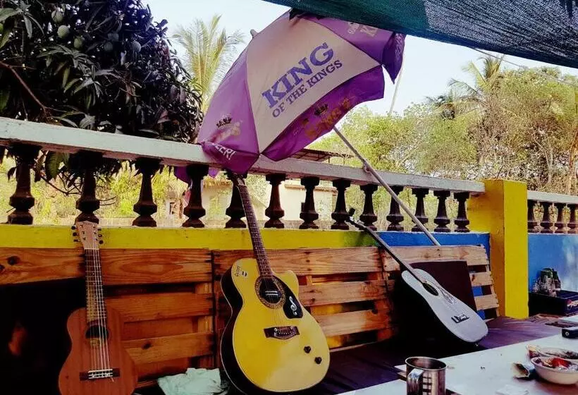 Happy Panda Hostel Arambol Goa
