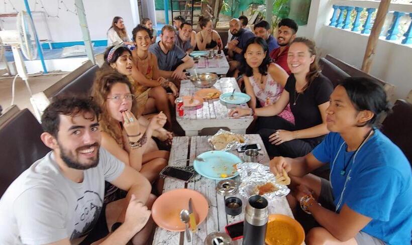 Happy Panda Hostel Arambol Goa