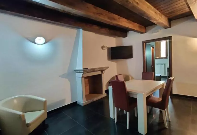 Hotelli Il Borgo Ospitale   Albergo Diffuso