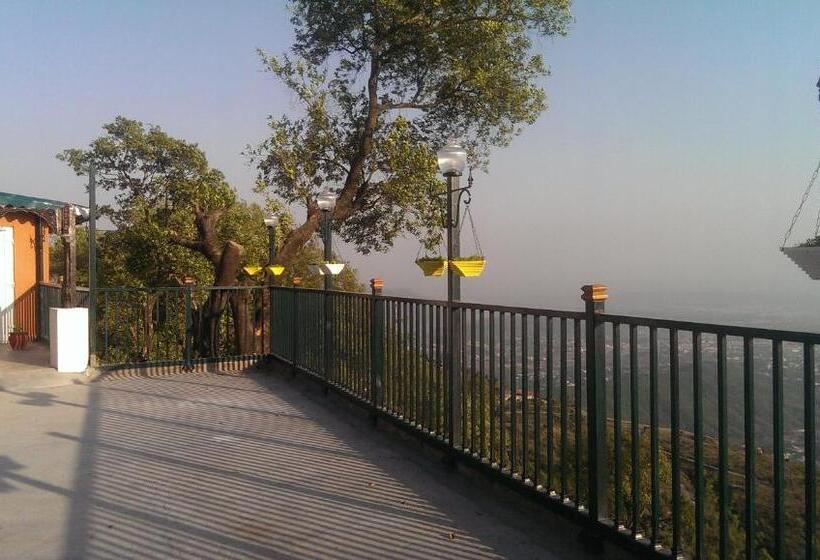 ホテル Jharipani Castle