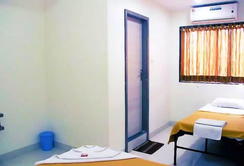 هتل Kalpadeep Inn