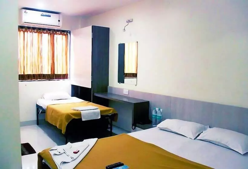هتل Kalpadeep Inn
