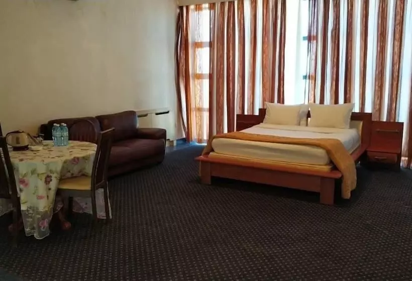 Hotel Khazar Golden Beach