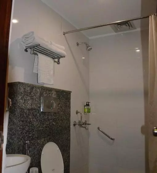 هتل Sparrow Inn Ankur