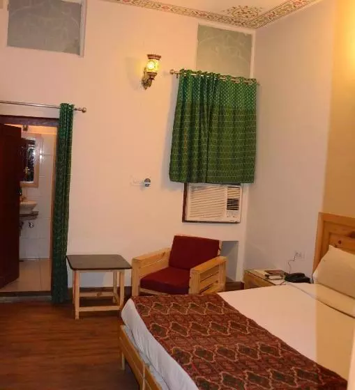 هتل Sparrow Inn Ankur