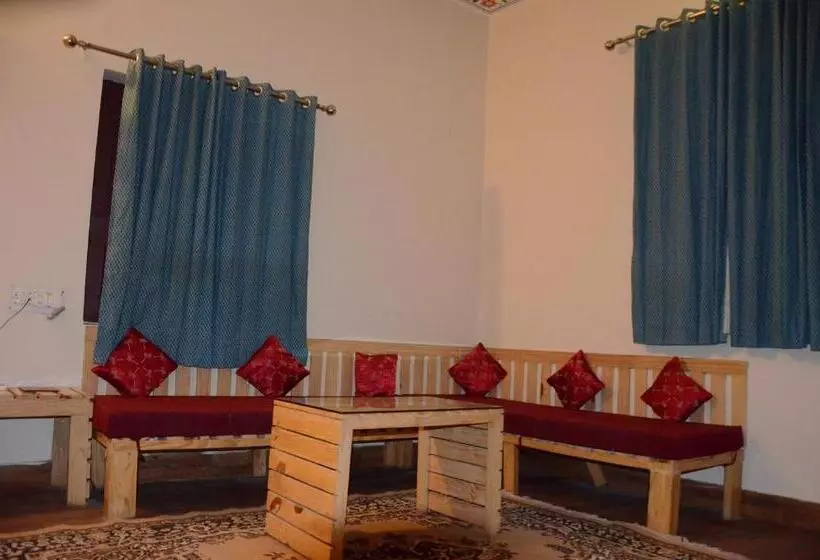 هتل Sparrow Inn Ankur