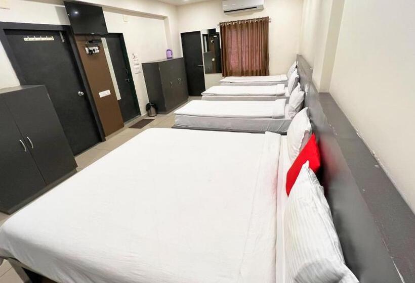 בית מלון כפרי The Gir Harmony