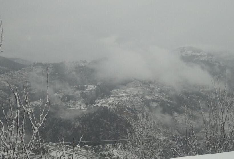 Resort Trinetra Orchards