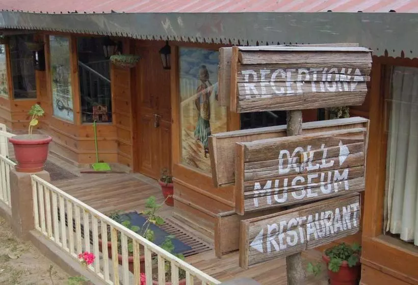 Royal Dutch Resorts And Doll Museum