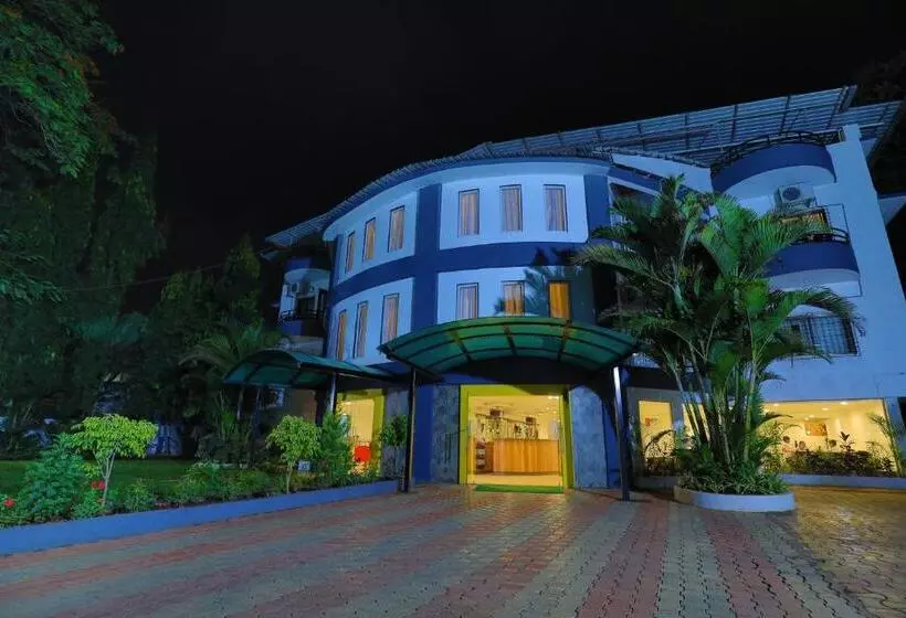 Strand Resort