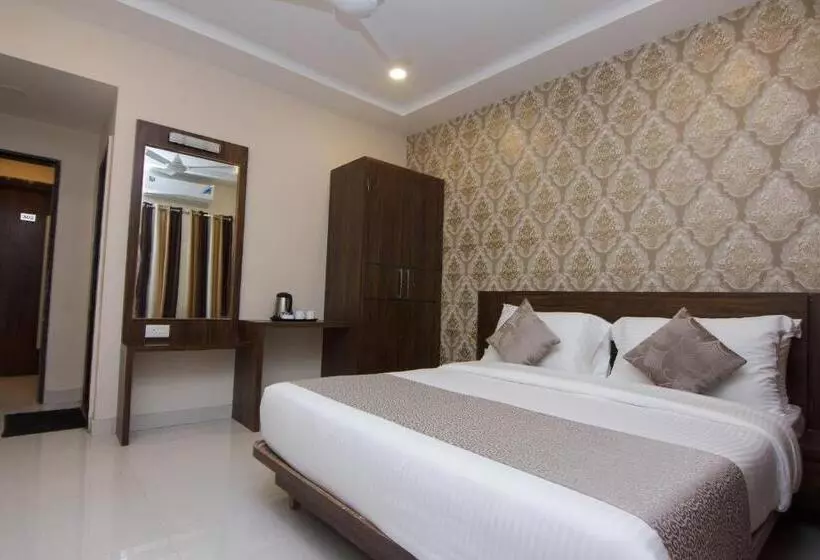 Strand Resort