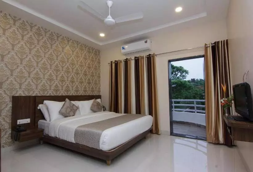 Strand Resort