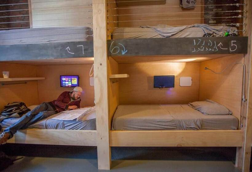 הוסטל Podshare Dtla