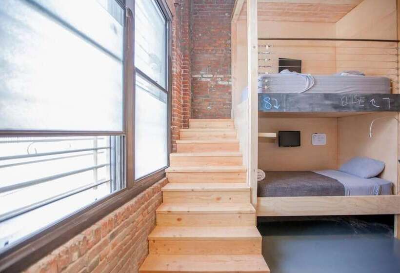 הוסטל Podshare Dtla