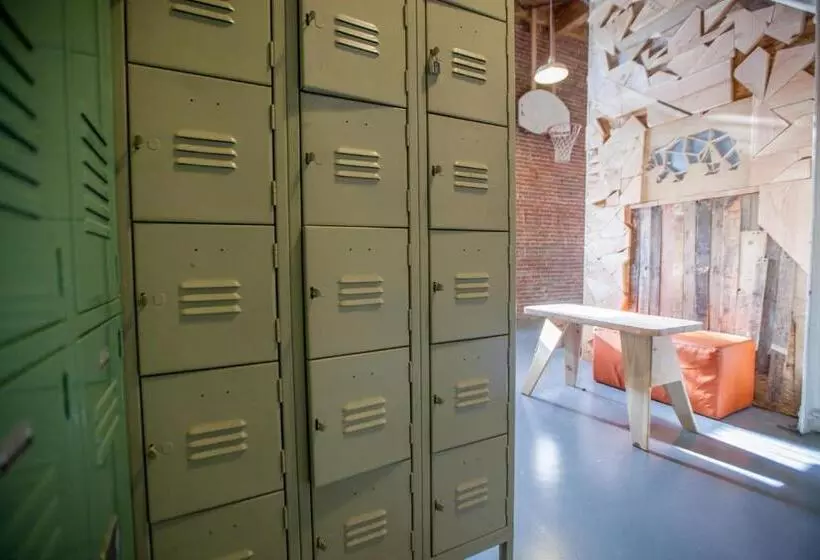 Retkeilymaja Podshare Dtla