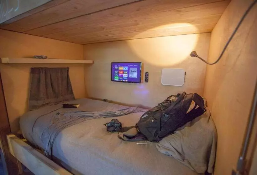 Retkeilymaja Podshare Dtla