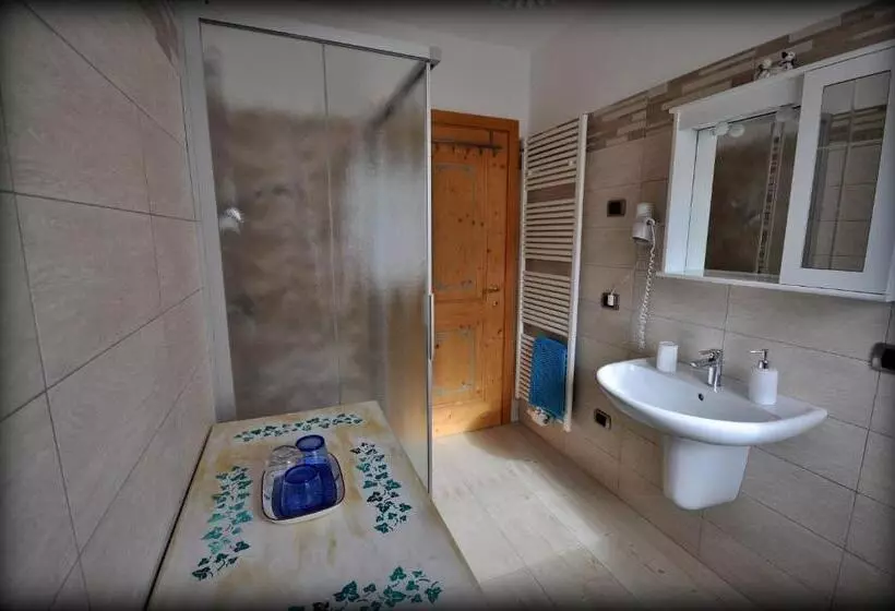 ベッドアンドブレックファースト Camere Nordest Sudest  Conca Agordina