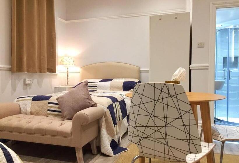 호텔 Glendevon House