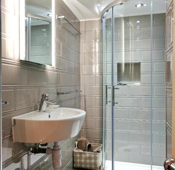 호텔 Glendevon House