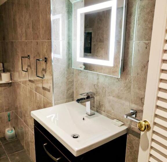 호텔 Glendevon House