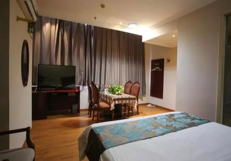 Hotelli Greentree Inn Jiangsu Wuxi Yangjian Xihu Road Express