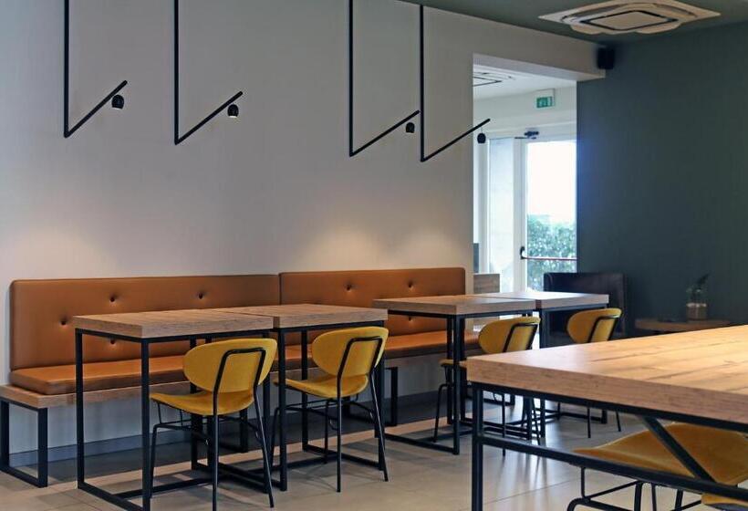 Meg Lifestyle Hotel & Apartaments