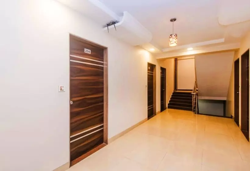 ホテル New Elite Inn   Near Midc Turbhe Navi Mumbai