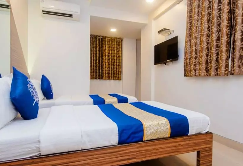 ホテル New Elite Inn   Near Midc Turbhe Navi Mumbai