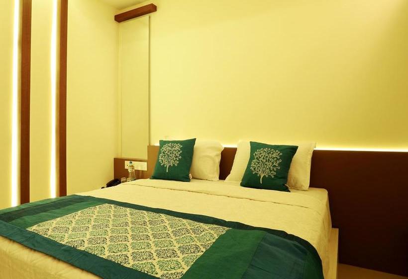 Hotell Oyo Rooms Main Road Sulthan Bathery Chungham Junction