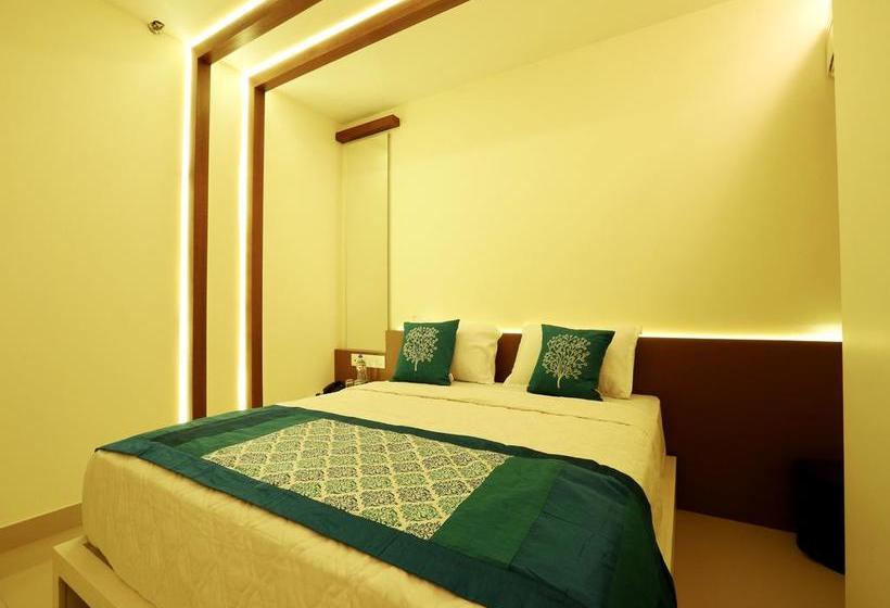 Hotell Oyo Rooms Main Road Sulthan Bathery Chungham Junction