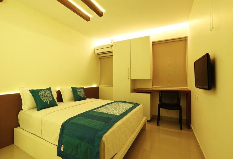 Hotell Oyo Rooms Main Road Sulthan Bathery Chungham Junction