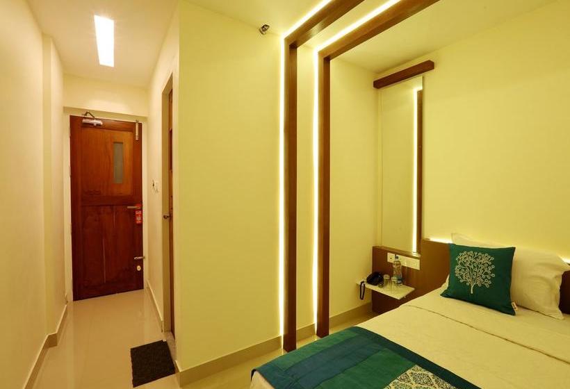 Hotell Oyo Rooms Main Road Sulthan Bathery Chungham Junction