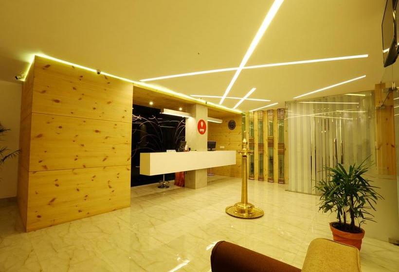 Hotell Oyo Rooms Main Road Sulthan Bathery Chungham Junction