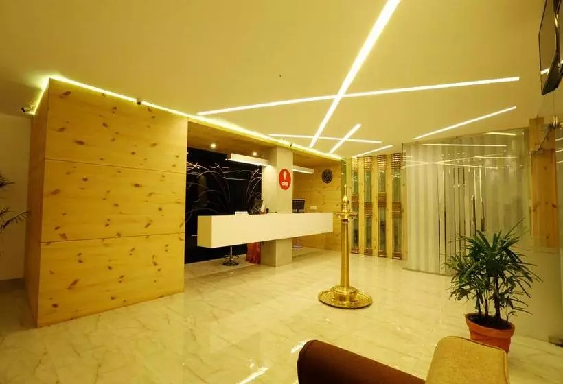 ホテル Oyo Rooms Main Road Sulthan Bathery Chungham Junction