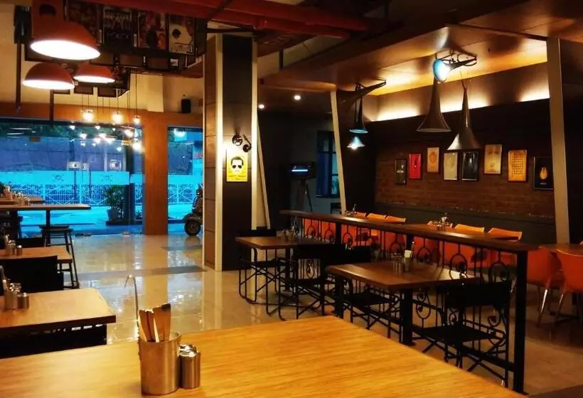 Max Hotels Jabalpur
