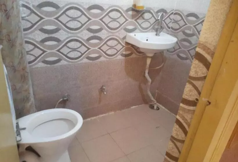 هتل Rattans Regency