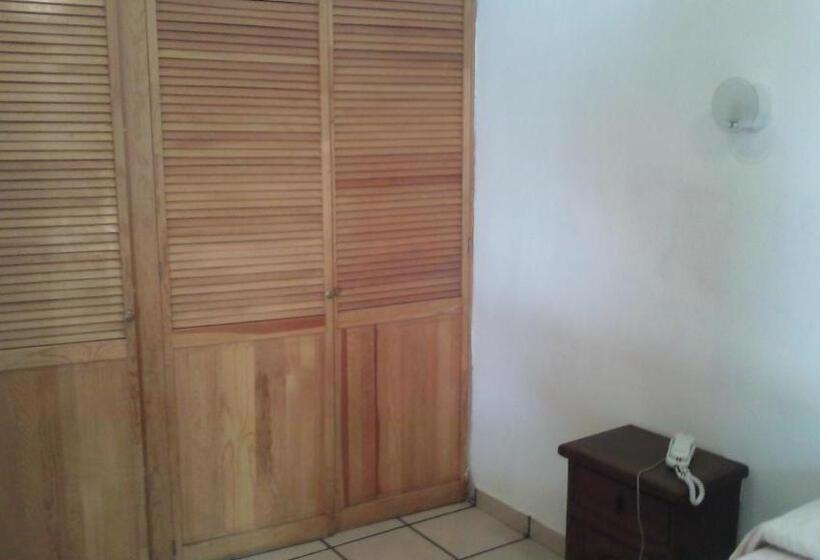 هتل Real De Cuautla