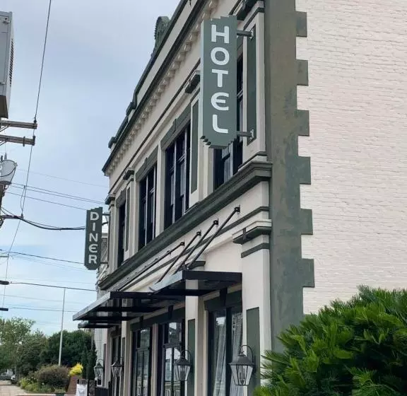 Hotelli The Inn On The River