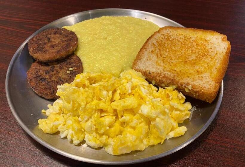 בית מלון כפרי The Inn On The River